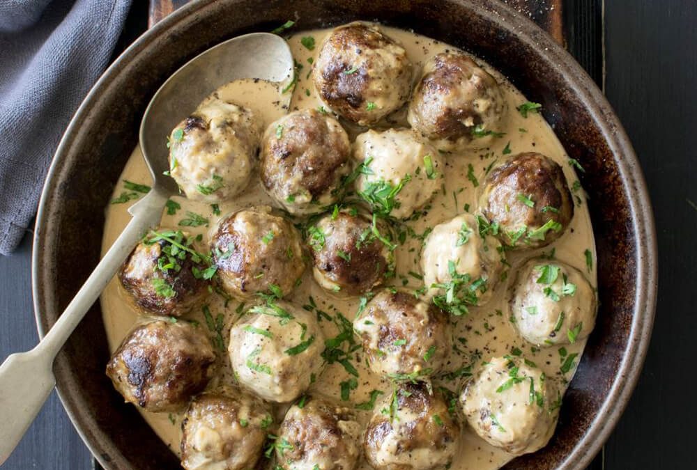ALBÓNDIGAS CON SALSA CREMOSA DE MOSTAZA