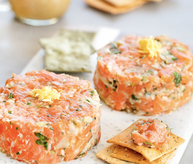 TARTAR ASIÁTICO DE SALMÓN