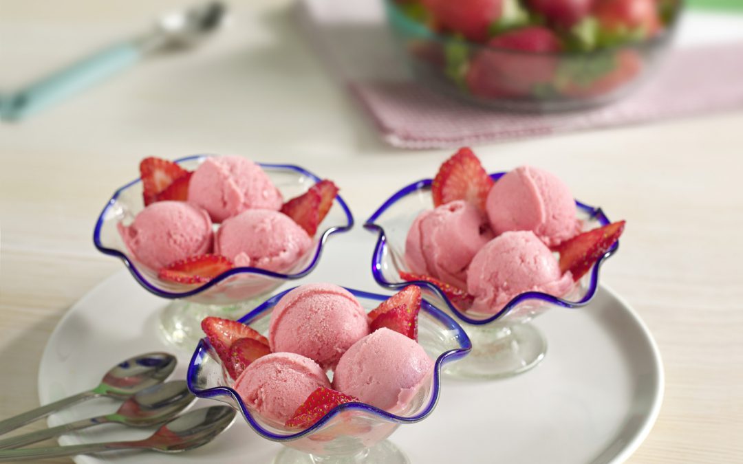 Helado de fresas y yogur