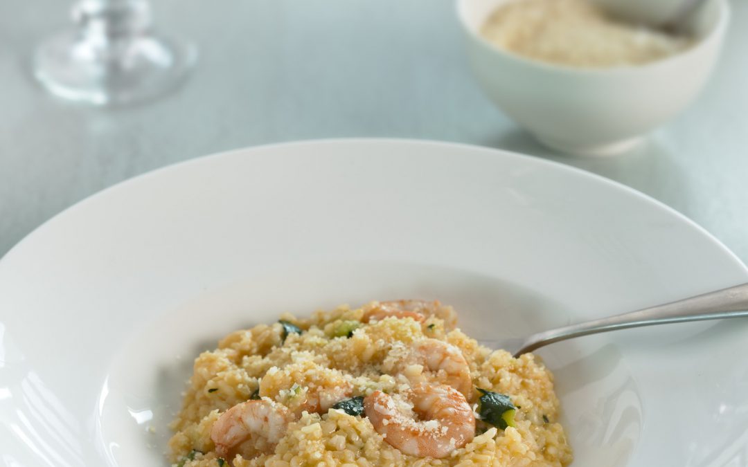 Risotto con zapallito italiano y langostinos
