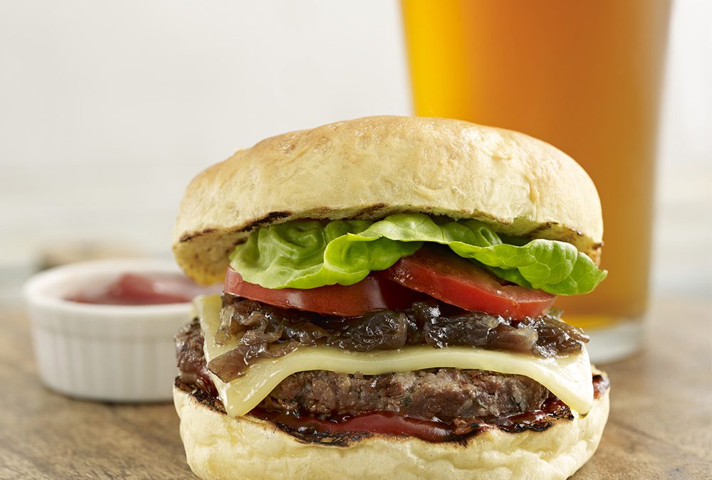 HAMBURGUESAS CON CEBOLLAS CARAMELIZADAS AL WHISKY