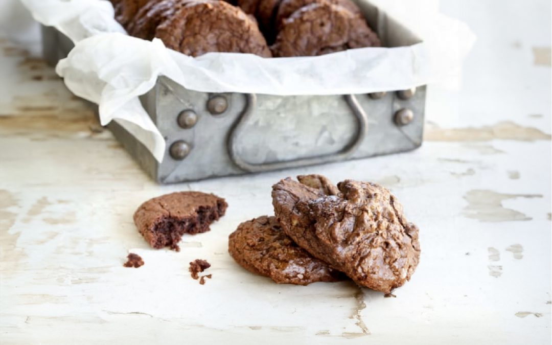 Galletas húmedas de chocolate y nuez