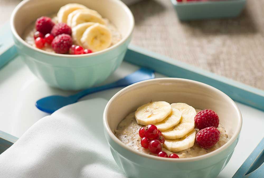 PORRIDGE CON LECHE DE ALMENDRAS Y SEMILLAS DE CHÍA